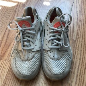 Air Huarache Women’s Shoe Size 6.5